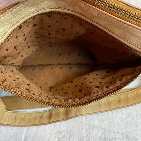 Fossil Explorer Crossbody Leather Purse - Picture 10 of 16